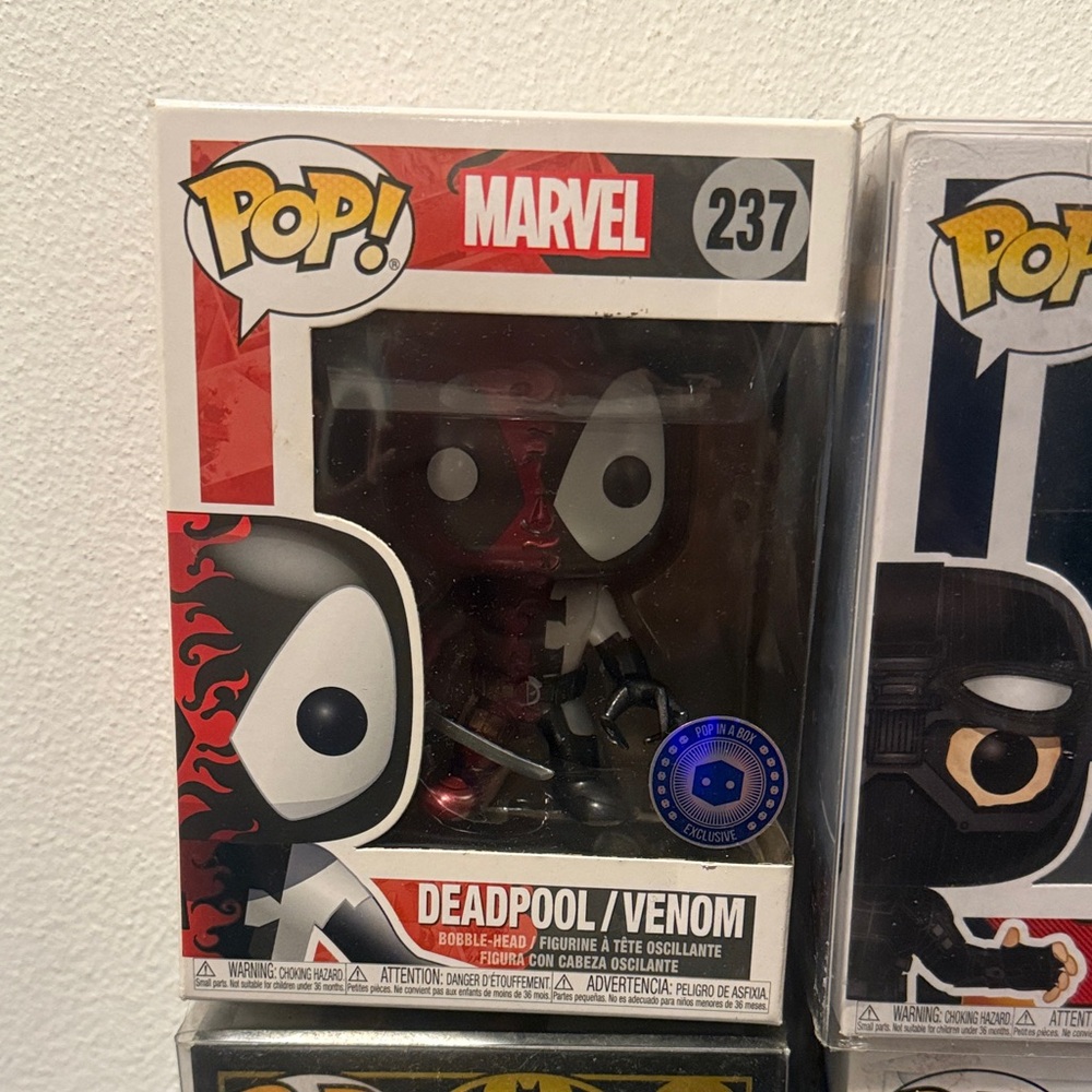 Marvel Pop! Deadpool/Venom Figure - Red, Black, White